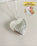 Kit Dia das Mães + Colar Relicário Coração Detalhado + Foto Personalizada - Semijoia Banhado a Prata
