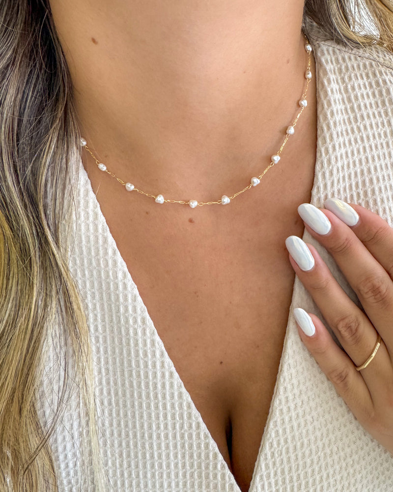 Colar Pérolas formato Coração - Semijoia Banhado em Ouro 18k