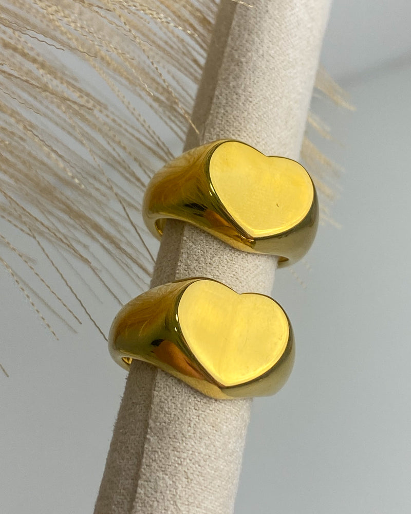 Anel Bold Coração Aço Inoxidável Folheado a Ouro 18k - Semijoia Folheada