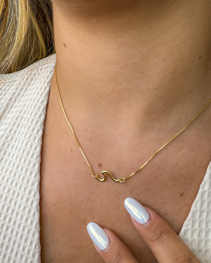 Colar Choker Onda - Semijoia Banhado em Ouro 18k