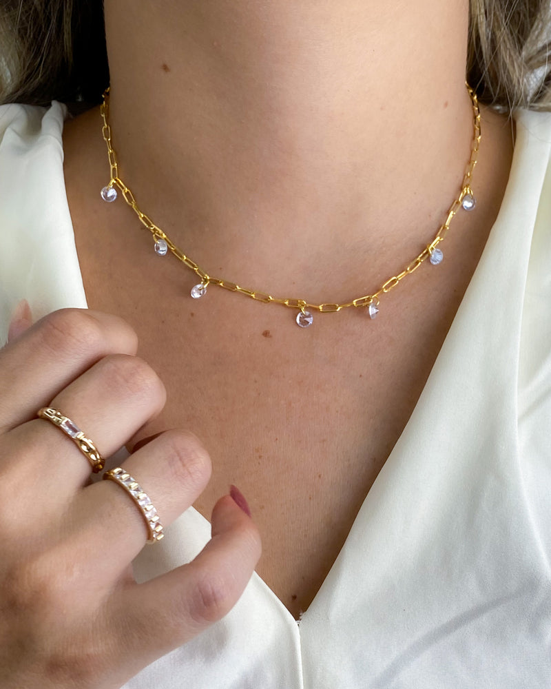 Colar de Elos com Gotas Penduradas - Dourado - Áurea Acessórios