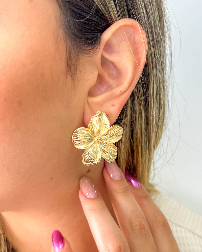 Brinco Flor - Semijoia Folheada a Ouro 18k