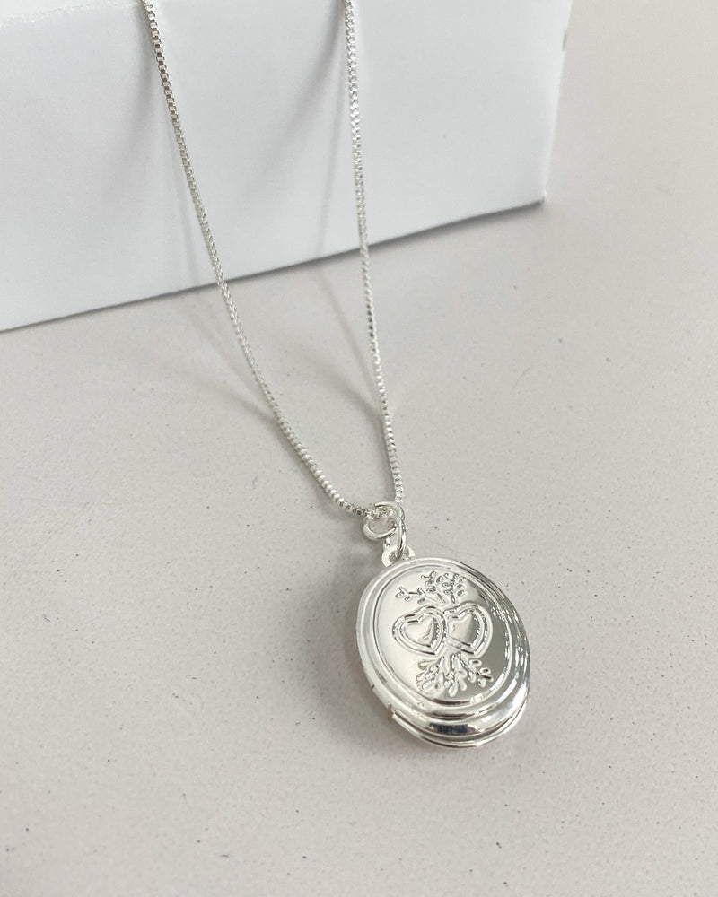 Colar Relicário Oval + Foto Personalizada - Prata - Áurea Acessórios