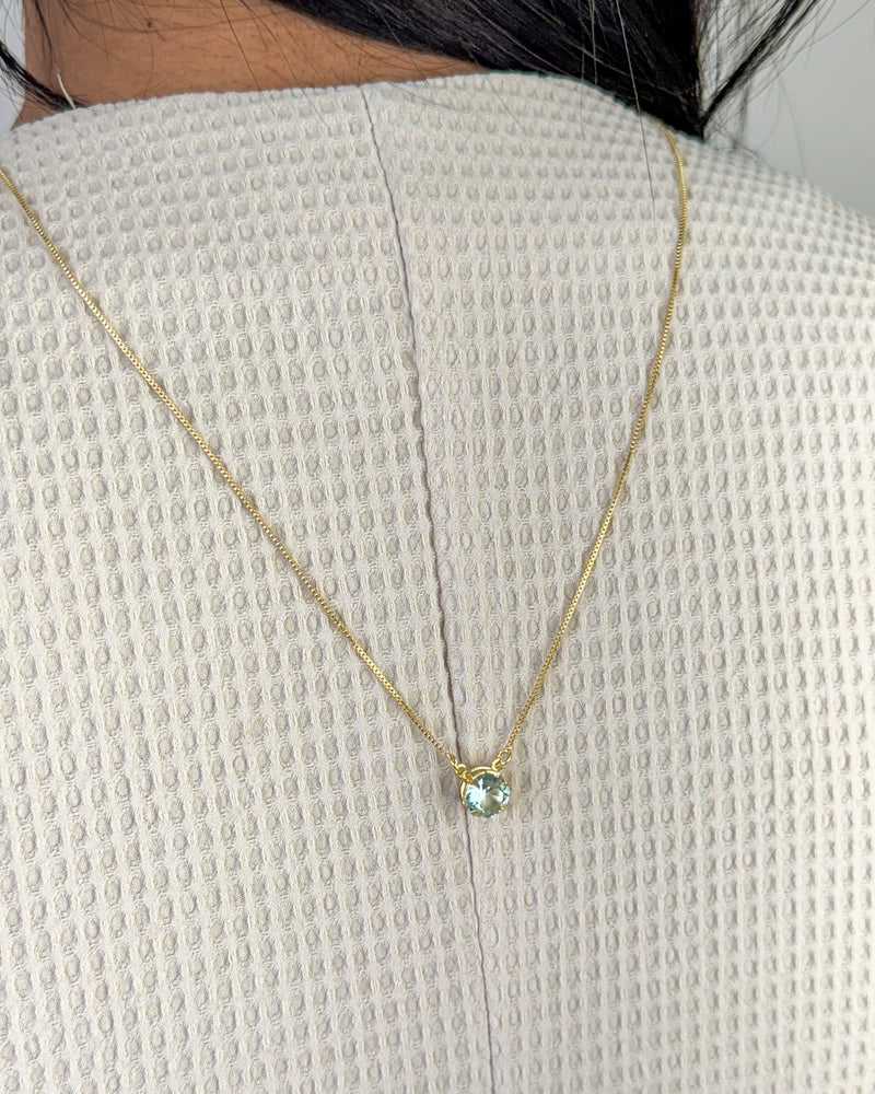 Escapulário Espírito Santo - Semijoia Banhado em Ouro 18k