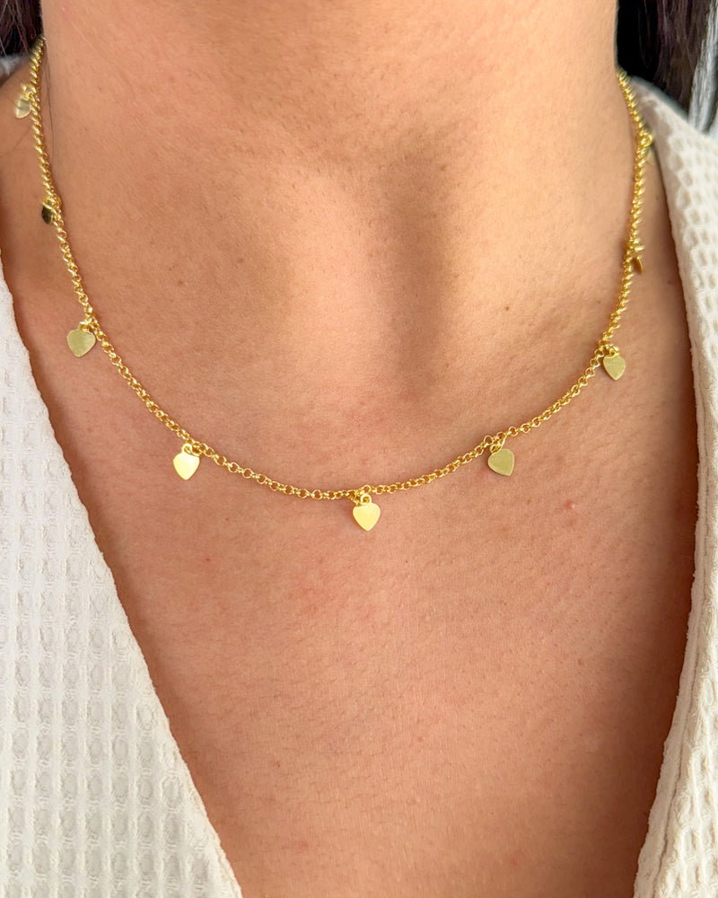 Colar Choker Corações Pendurados - Semijoia Banhado em Ouro 18k