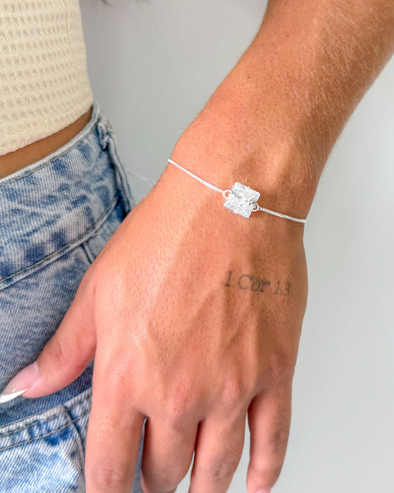 Pulseira Regulável Zircônia Quadrada - Semijoia Banhado a Prata