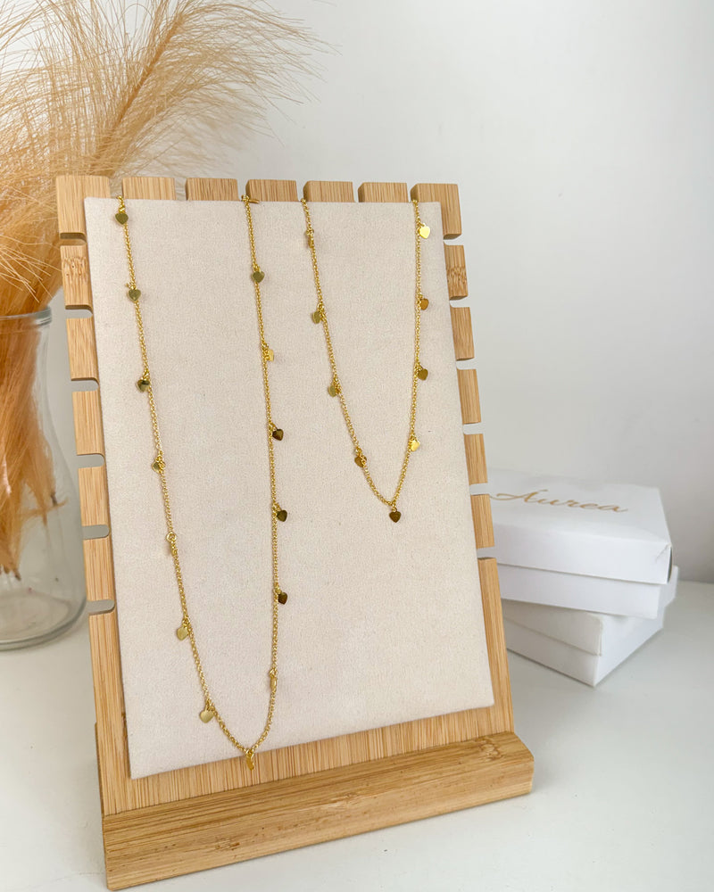 Colar Choker Corações Pendurados - Semijoia Banhado em Ouro 18k