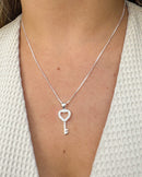 Colar Pingente Chave Coração - Semijoia Banhado a Prata