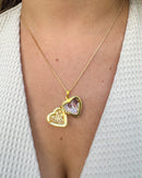 Colar Relicário Coração Vazado + Foto Personalizada - Semijoia Banhado em Ouro 18k