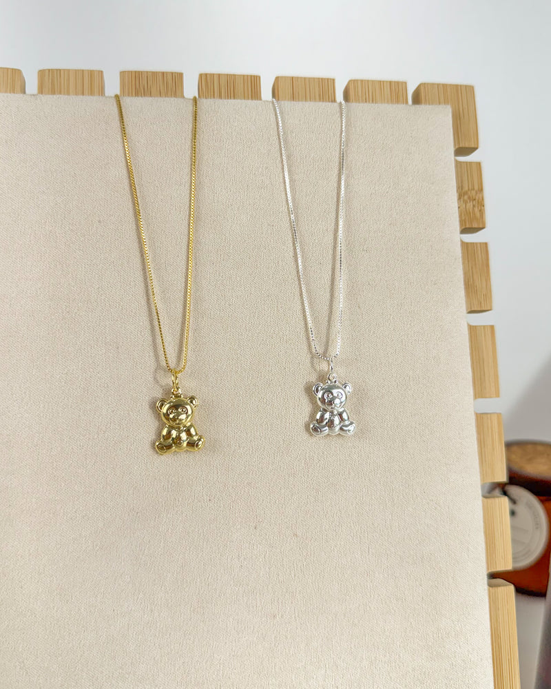 Colar Pingente Teddy - Semijoia Banhado em Ouro 18k