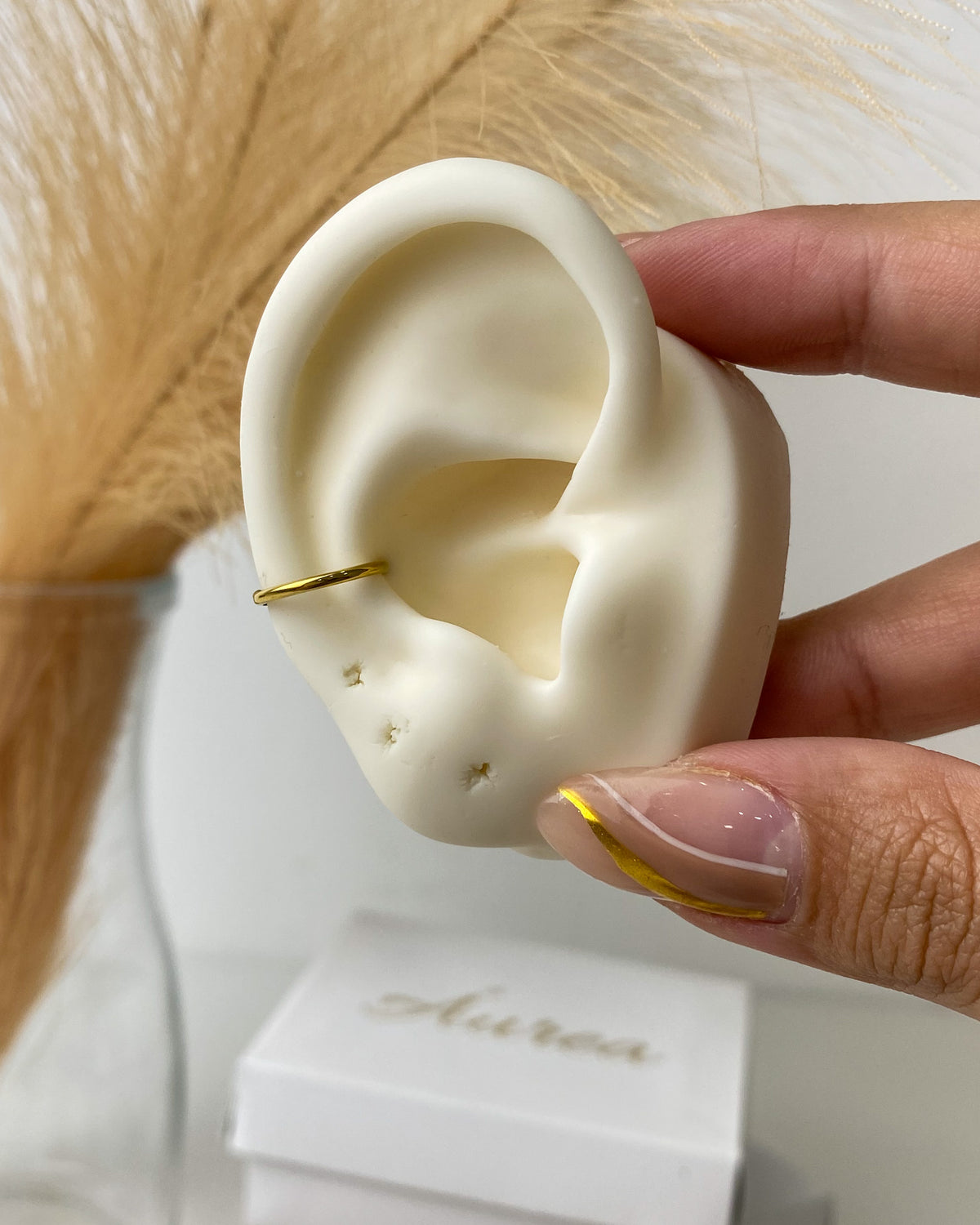 Piercing Conch Helix Argola Lisa Aço Cirúrgico Ouro 18k