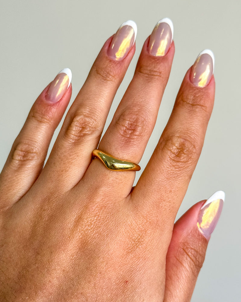 Anel Regulável Ondulado - Semijoia Banhado em Ouro 18k