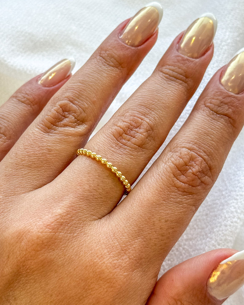 Anel Regulável Mini Bolinhas - Semijoia Banhado em Ouro 18k