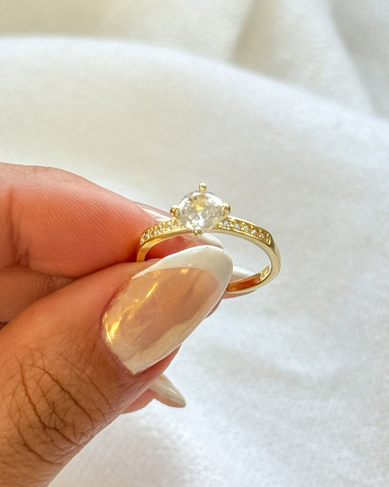 Anel Regulável Solitário Cravejado - Semijoia Banhado em Ouro 18k