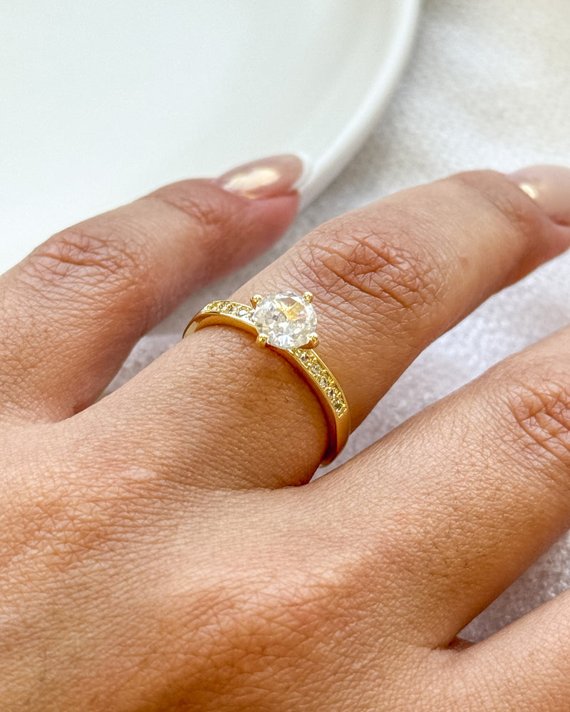 Anel Regulável Solitário Cravejado - Semijoia Banhado em Ouro 18k