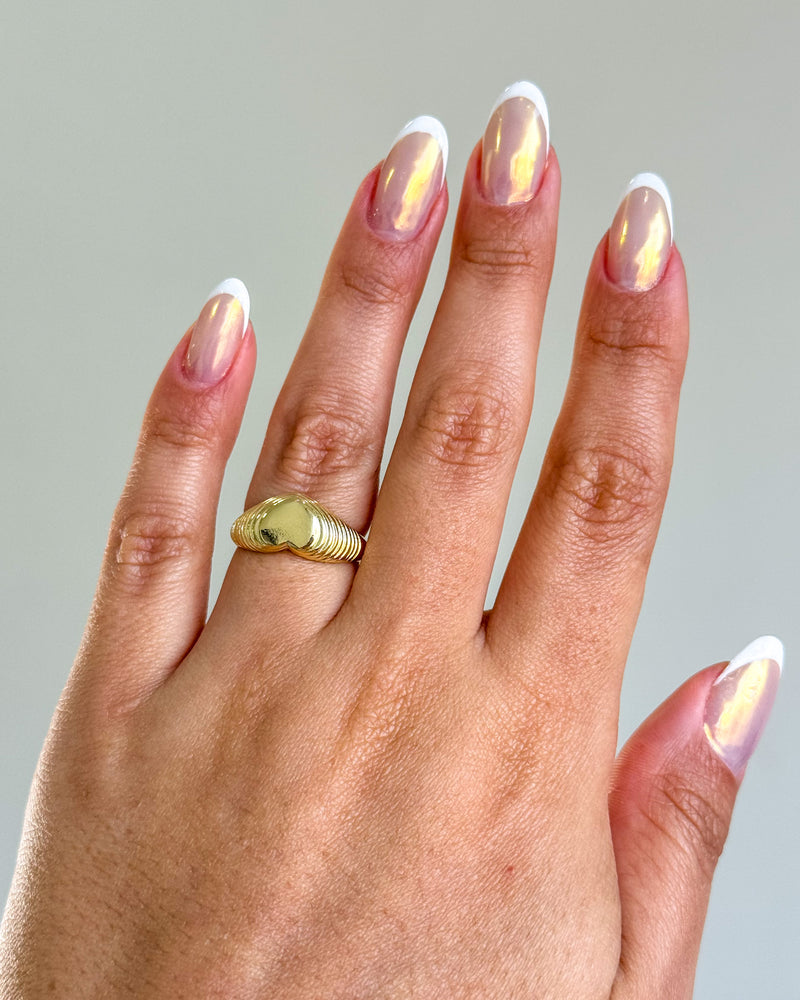 Anel Regulável Canelado Coração - Semijoia Banhado em Ouro 18k