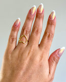 Anel Regulável Coração Vazado - Semijoia Banhado em Ouro 18k