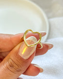 Anel Regulável Coração Vazado - Semijoia Banhado em Ouro 18k