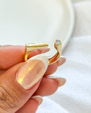 Anel Regulável Quadrado com Pedrinha - Semijoia Banhado em Ouro 18k