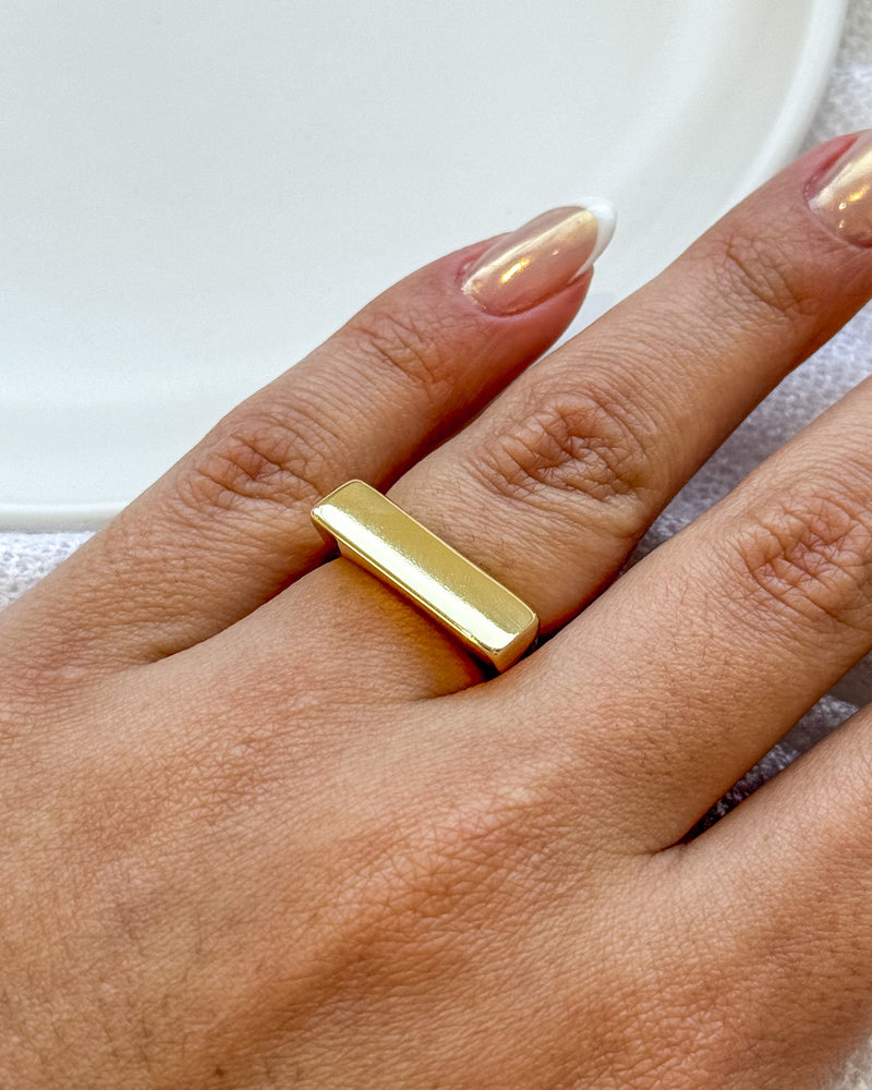 Anel Regulável Base Quadrada - Semijoia Banhado em Ouro 18k