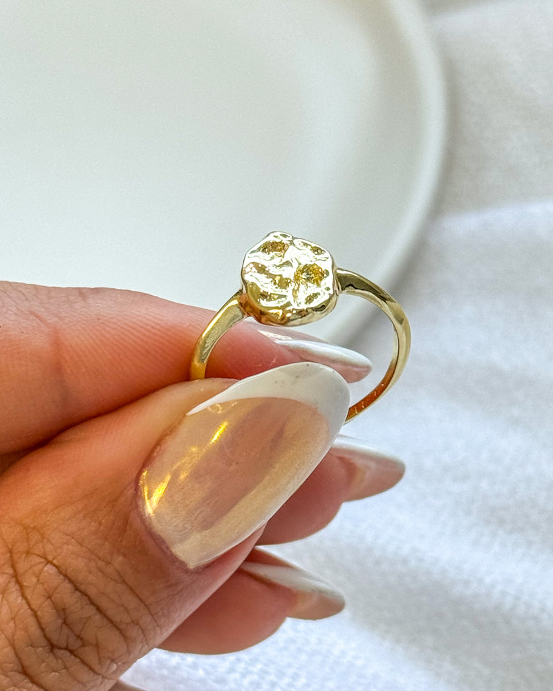 Anel Regulável Medalha Organic - Semijoia Banhado em Ouro 18k