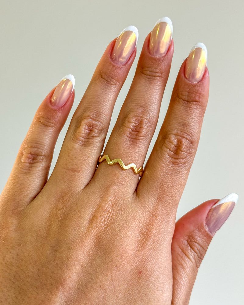 Anel Regulável Zig Zag - Semijoia Banhado em Ouro 18k