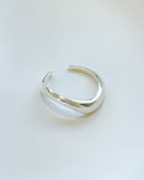 Anel Regulável Ondulado - Semijoia Banhado a Prata
