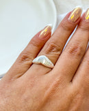 Anel Regulável Canelado Coração - Semijoia Banhado a Prata