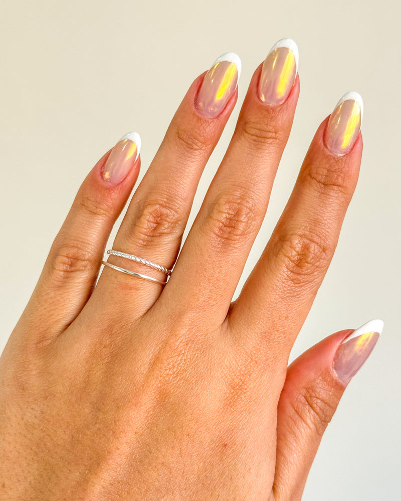 Anel Regulável Duplo Detalhado - Semijoia Banhado a Prata