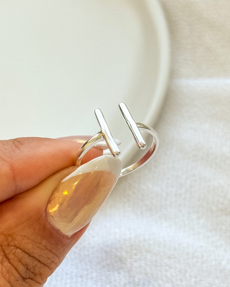 Anel Regulável Palito - Semijoia Banhado a Prata