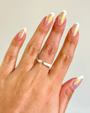 Anel Regulável Quadrado com Pedrinha - Semijoia Banhado a Prata