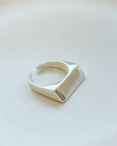 Anel Regulável Base Quadrada - Semijoia Banhado a Prata