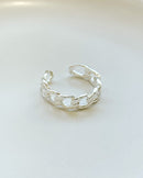 Anel Regulável Elos Vazados - Semijoia Banhado a Prata