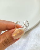 Anel Regulável Oval Vazado - Semijoia Banhado a Prata