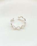 Anel Regulável Zig Zag - Semijoia Banhado a Prata