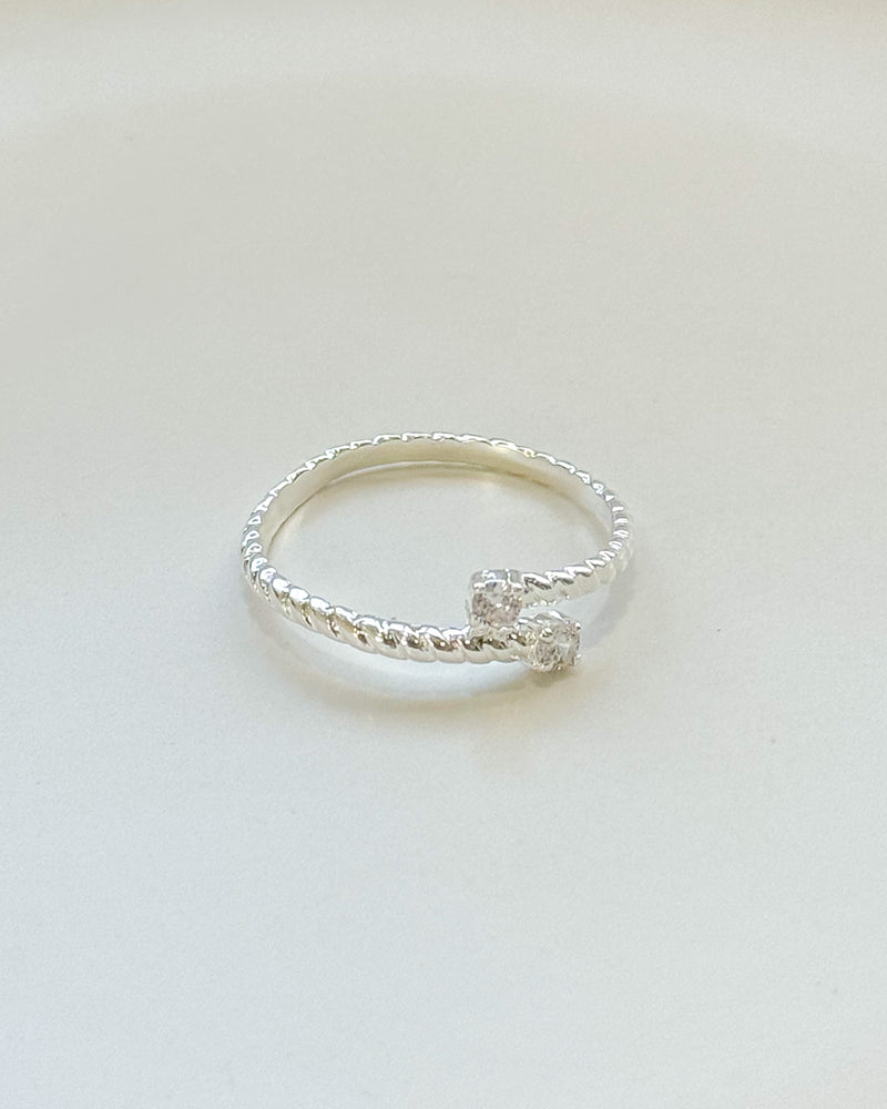 Anel Regulável Trançado Duo Zircônia - Semijoia Banhado a Prata