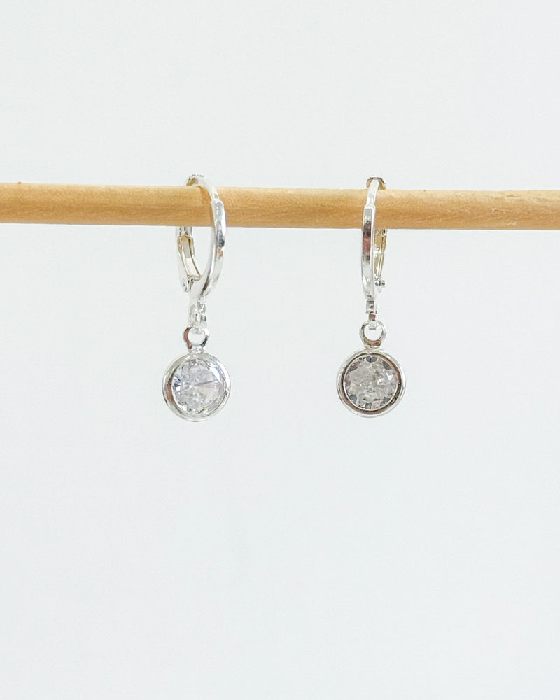 Argolinha com Pingente Ponto de Luz - Semijoia Banhado a Prata