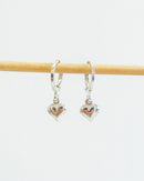 Argolinha com Pingente Coração - Semijoia Banhado a Prata