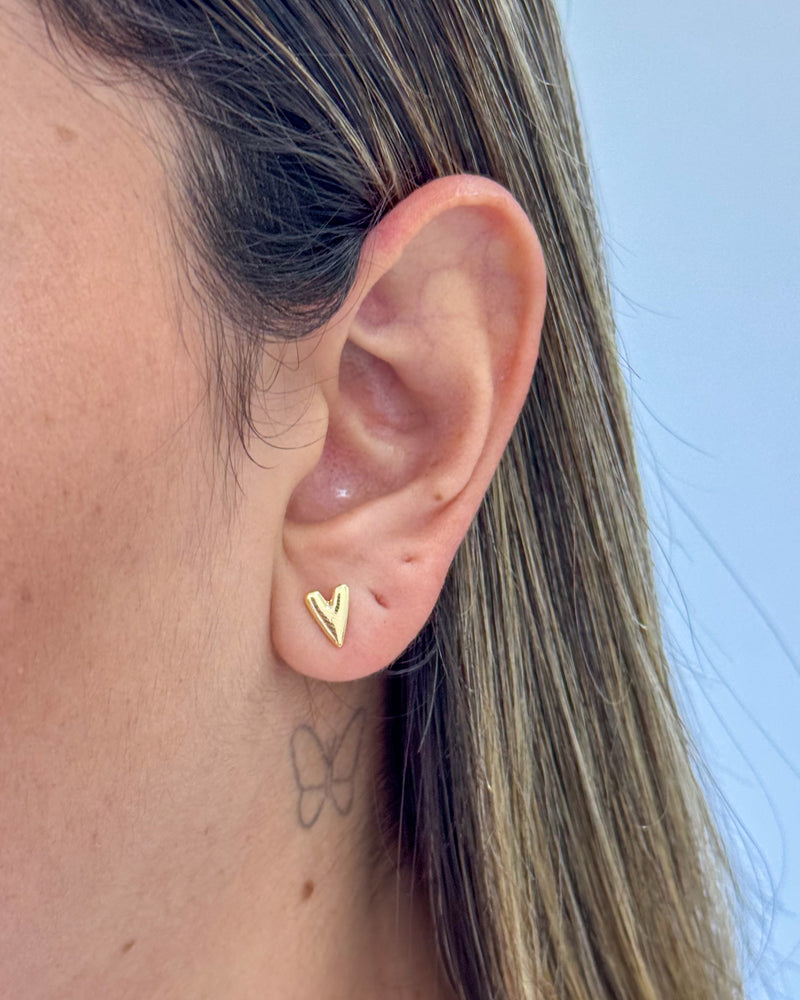 Brinco Coração Puxadinho - Semijoia Banhado em Ouro 18k