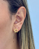 Brinco Estrela Vazada - Semijoia Banhado em Ouro 18k