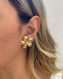 Brinco Max Flor Com Pérola - Semijoia Banhado em Ouro 18k