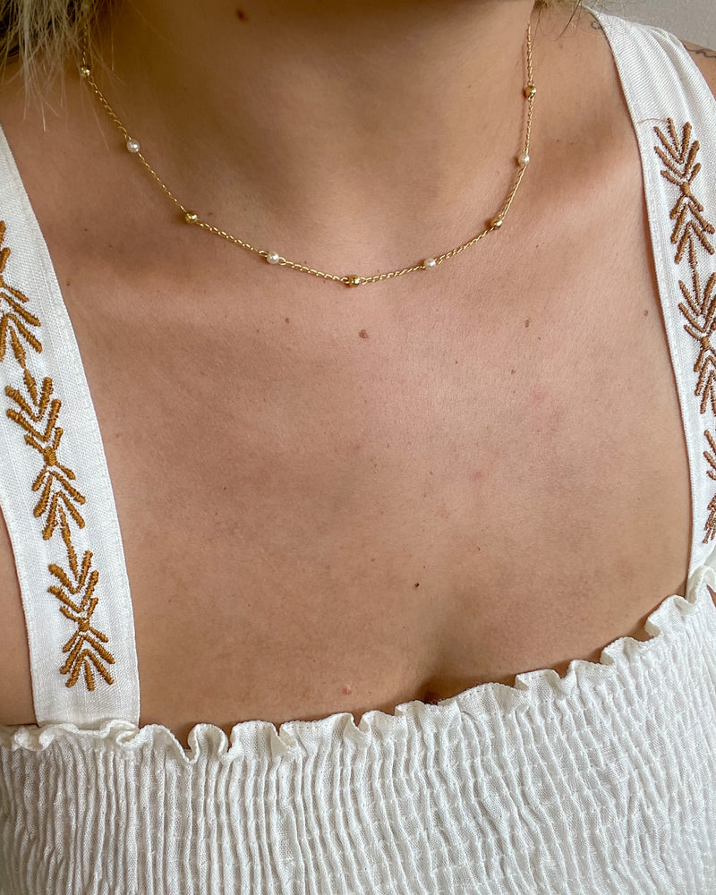 Colar Perolas e Bolinhas - Semijoia Banhado em Ouro 18k