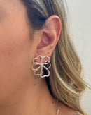 Brinco Flor Vazada Organic - Semijoia Banhado a Prata