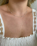 Colar Perolas e Bolinhas - Semijoia Banhado a Prata