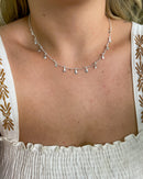 Colar Gotinhas Penduradas - Semijoia Banhado a Prata