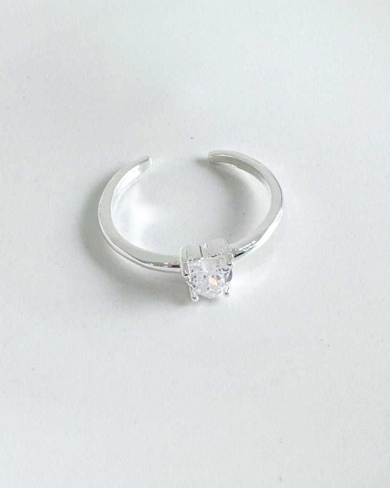 Anel Regulável Solitário Coração - Semijoia Banhado a Prata