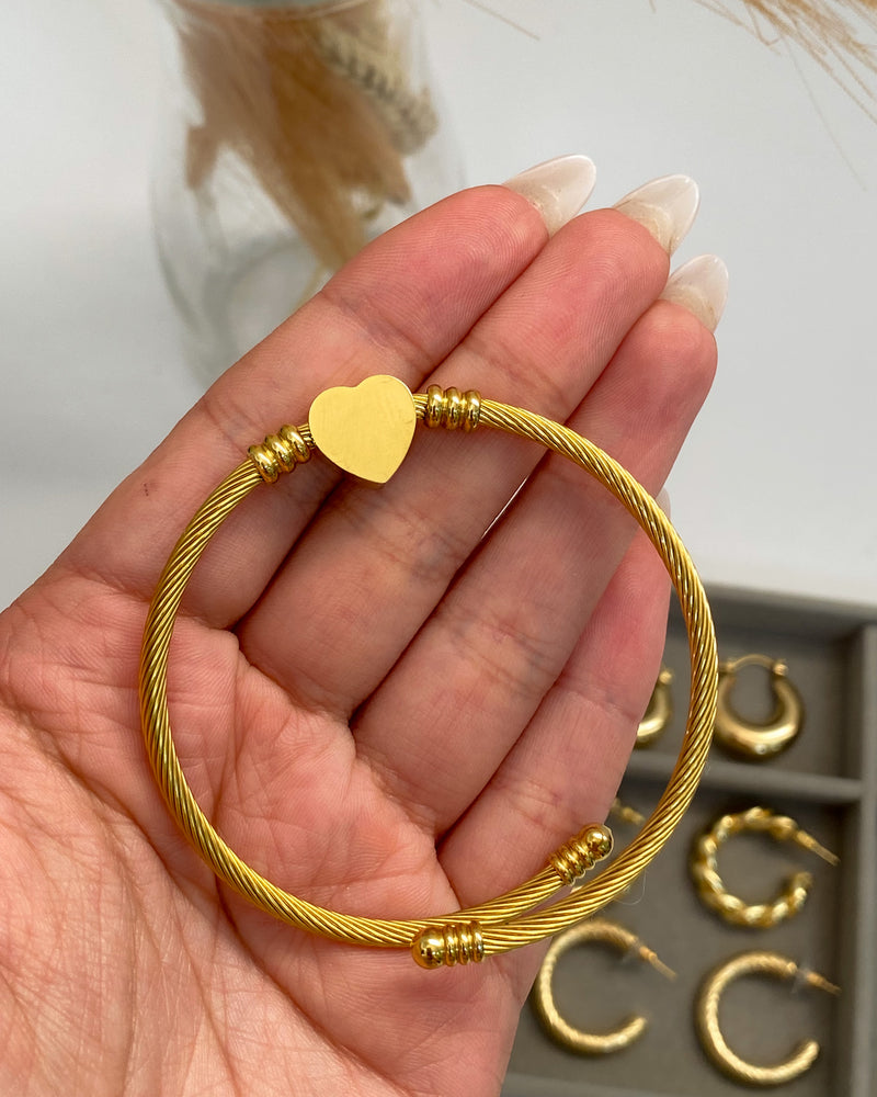 Bracelete Torcido Regulável Coração - Dourado - Áurea Acessórios