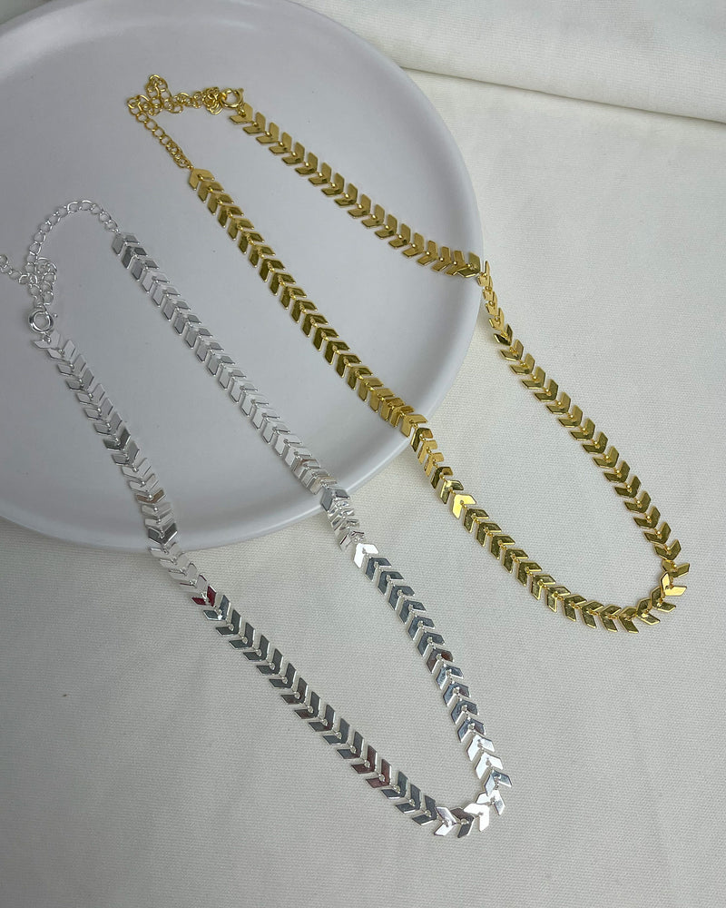 Colar Raminhos - Semijoia Banhado em Ouro 18k