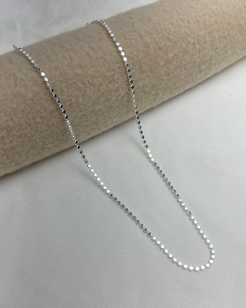 Colar Medalhinhas - Semijoia Banhado a Prata