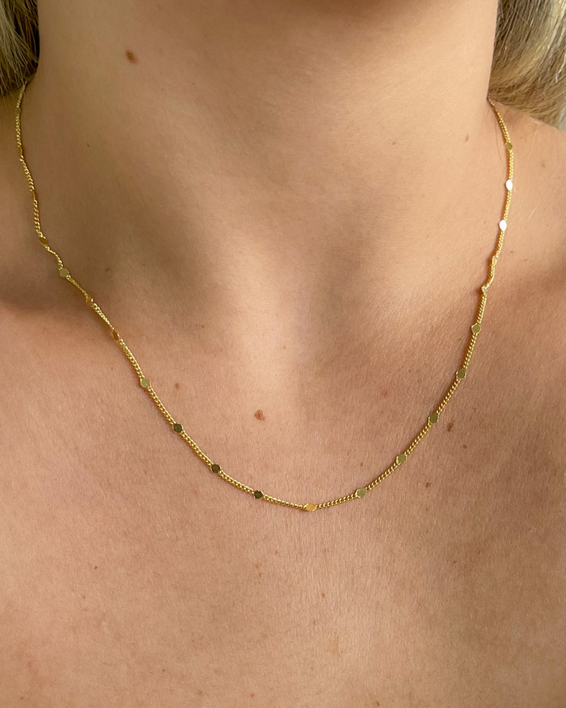 Colar Círculos Amassados - Semijoia Banhado em Ouro 18k